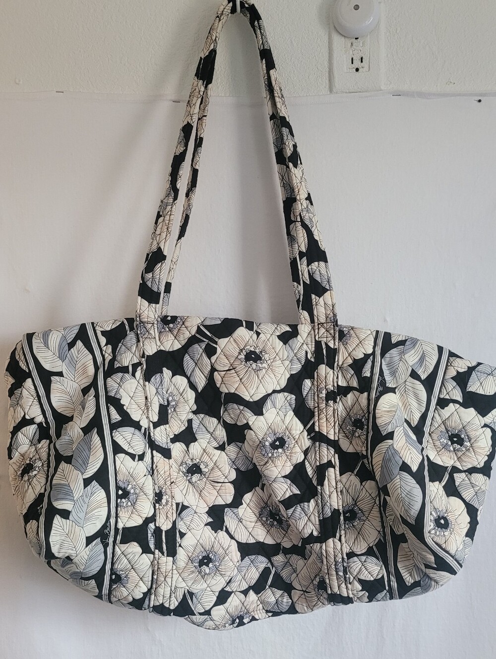 Vera Bradley Large Quilted Night-day.